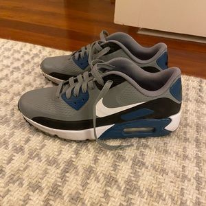 Nike AirMax 90 Golf Shoes